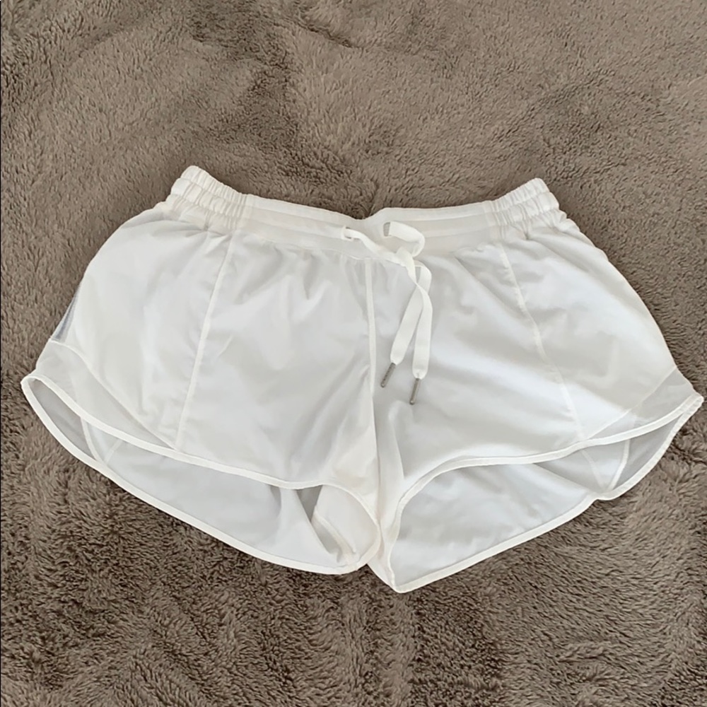 White lululemon shorts